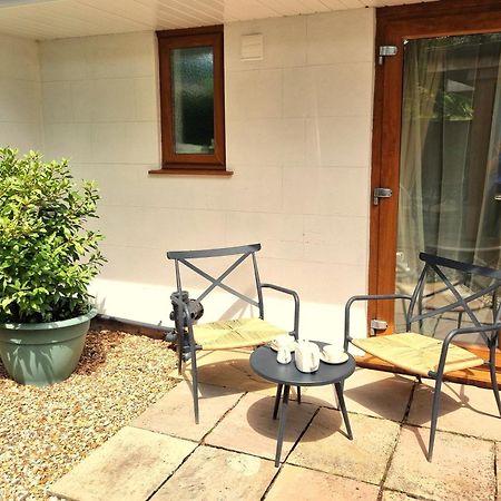 Oak Tree Rooms Ltd Brockenhurst Exterior photo